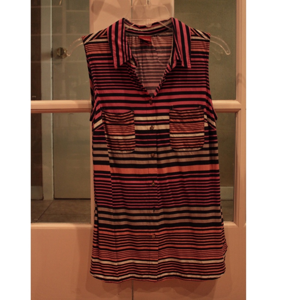 Striped Summer Sleeveless Shirt 🍹☀️
